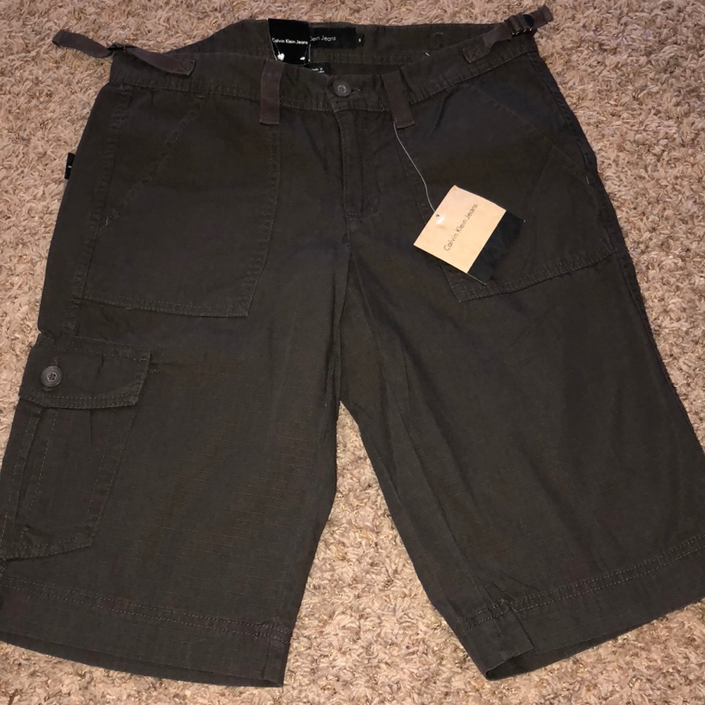 Calvin Klein Bermuda shirts women’s size 6